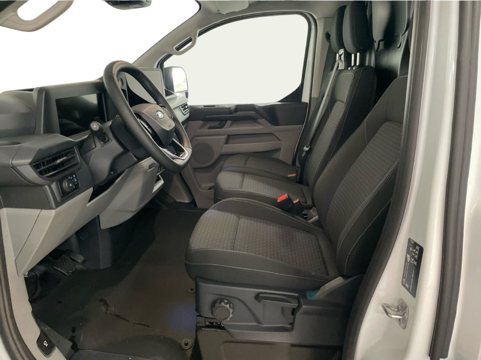 Ford E-Transit Custom 320L 64 Trend