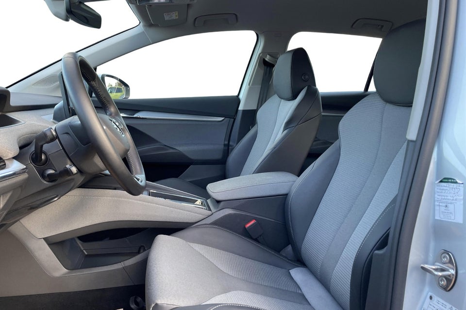 Skoda Enyaq 60 iV Plus 5d