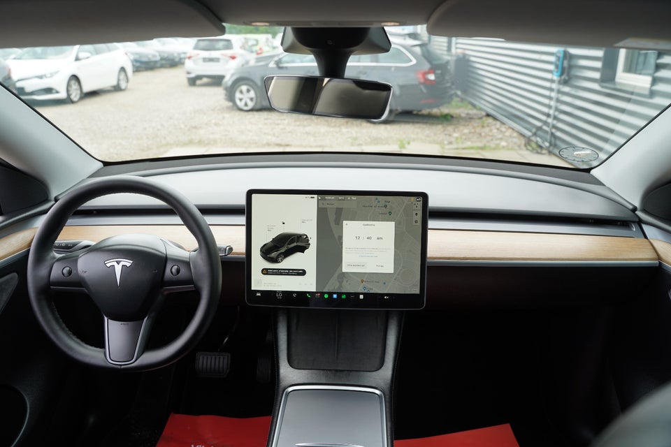 Tesla Model Y Long Range AWD 5d