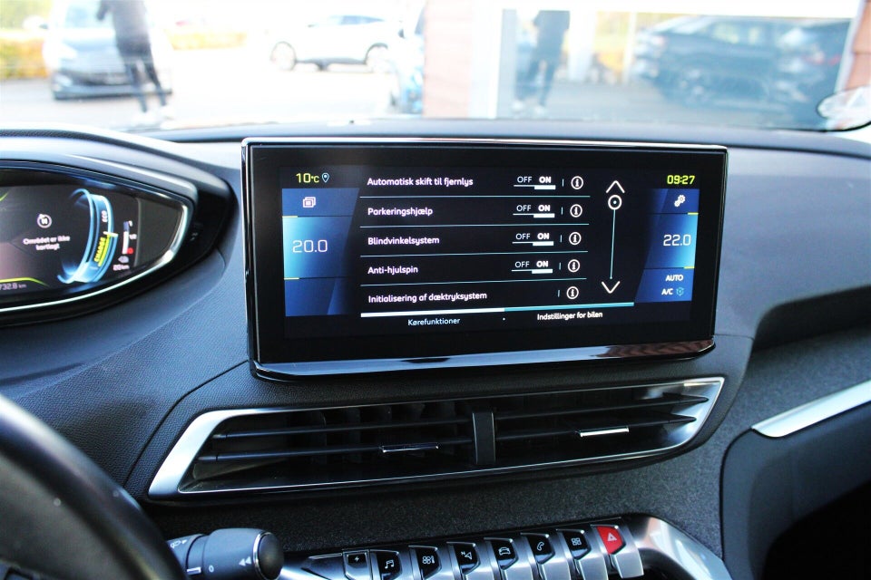 Peugeot 3008 1,6 Hybrid First Selection EAT8 5d