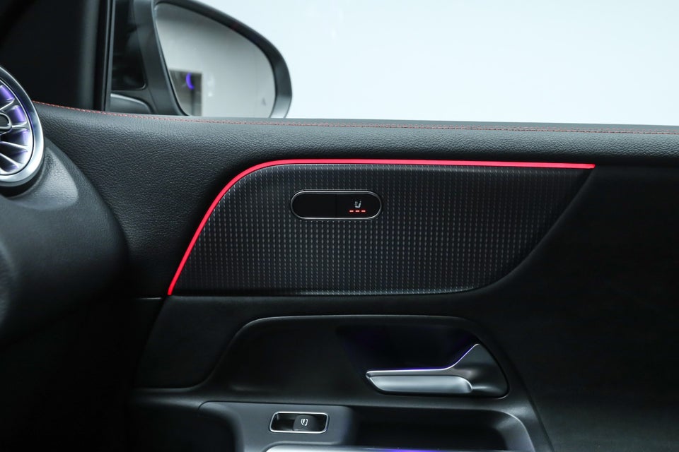 Mercedes EQB250+ AMG Line 5d