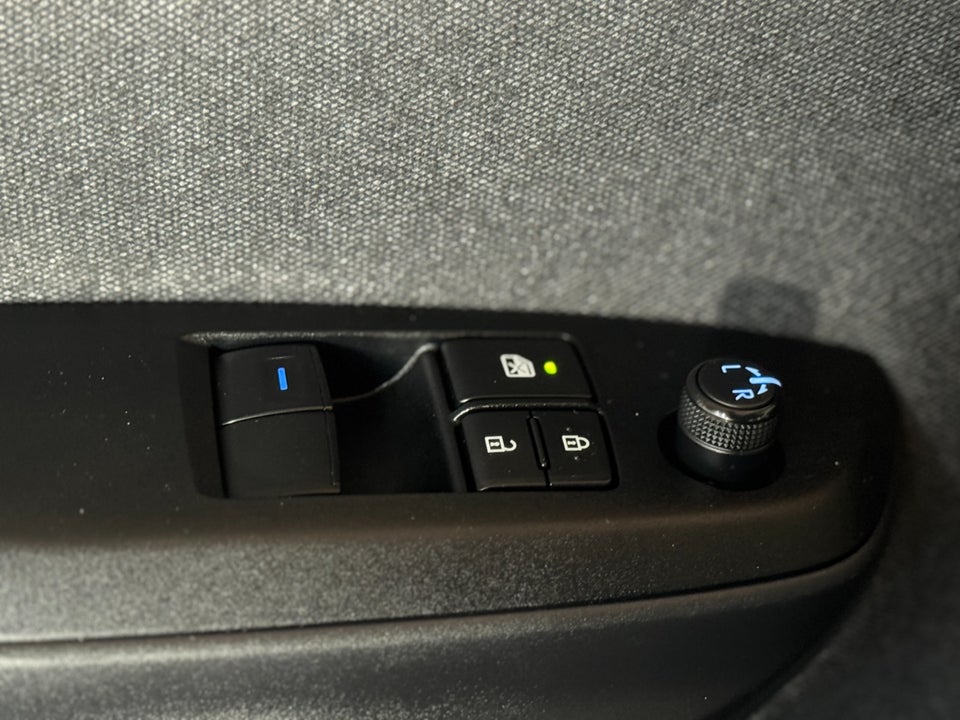 Toyota Yaris 1,5 Hybrid H3 e-CVT 5d