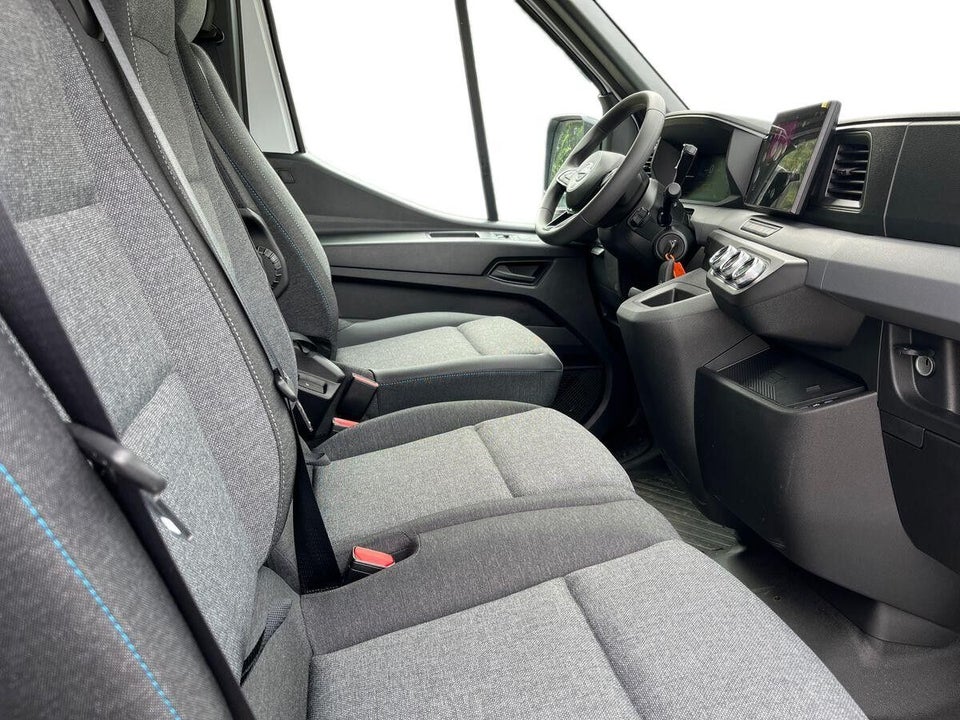 Nissan Interstar 87 L2H2 Tekna