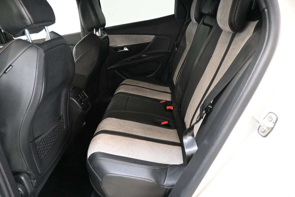 Peugeot 3008 1,6 Hybrid First GT EAT8 5d