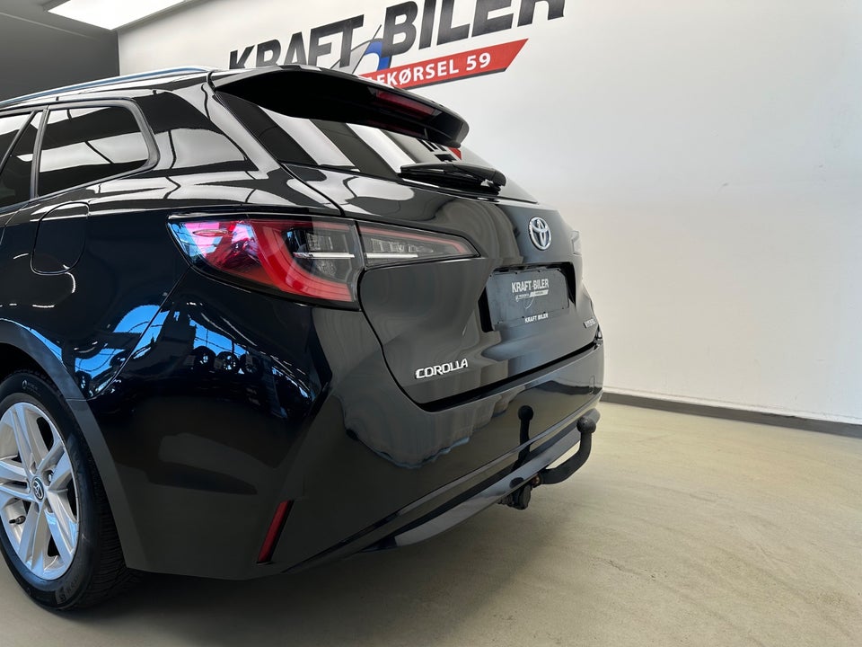 Toyota Corolla 1,8 Hybrid Active Smart Touring Sports MDS 5d