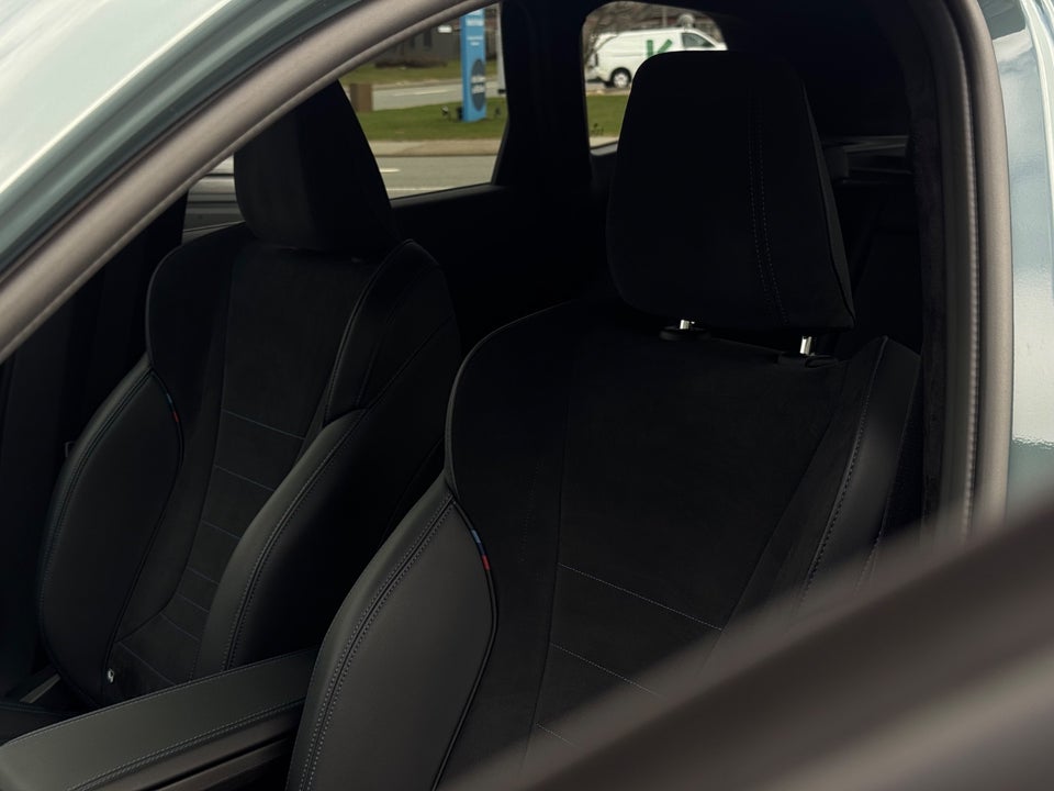 BMW iX1 eDrive20 Fully Charged M-Sport 5d