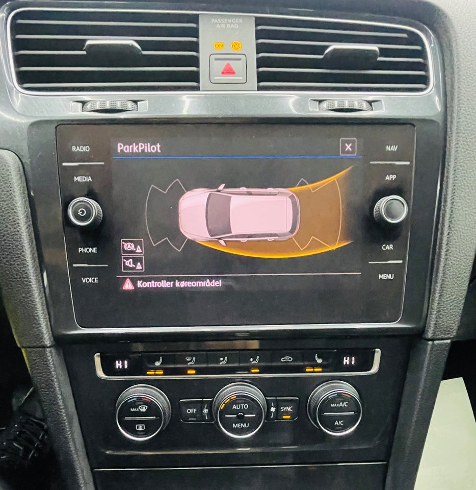 VW Golf VII 1,5 TSi 130 Highline DSG 5d