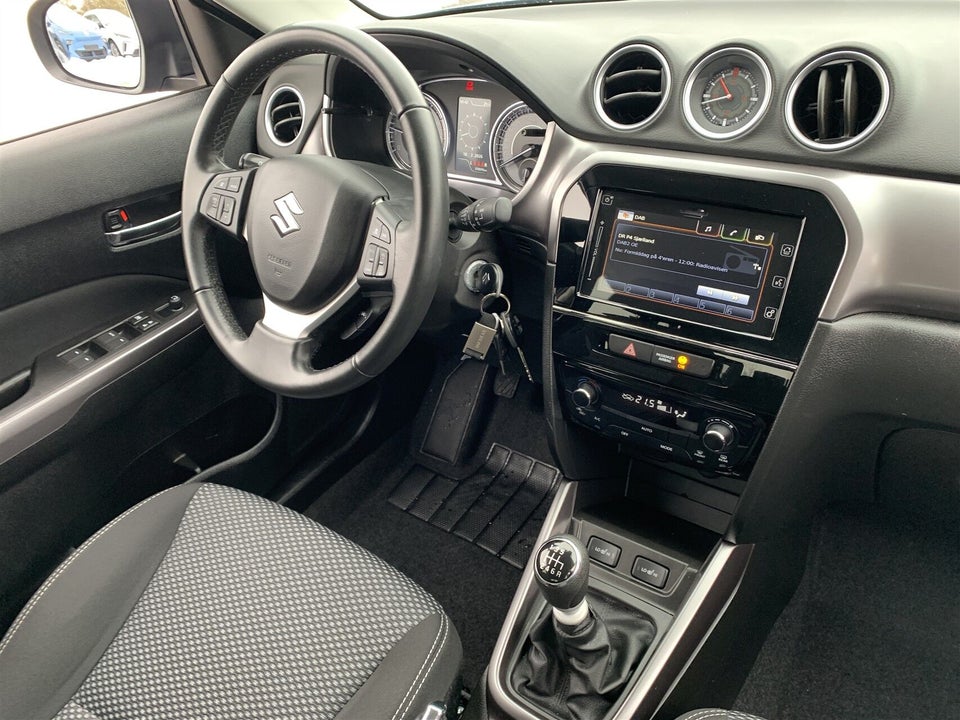 Suzuki Vitara 1,4 mHybrid Active 5d