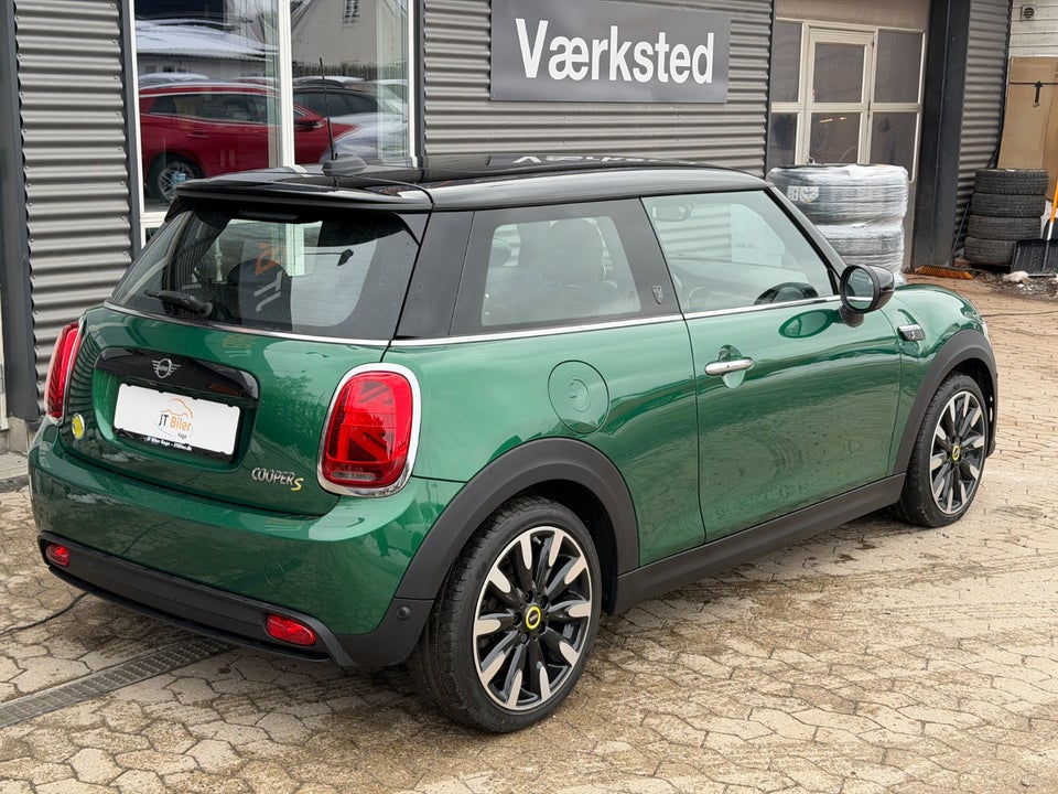 MINI Cooper SE Maximise 3d