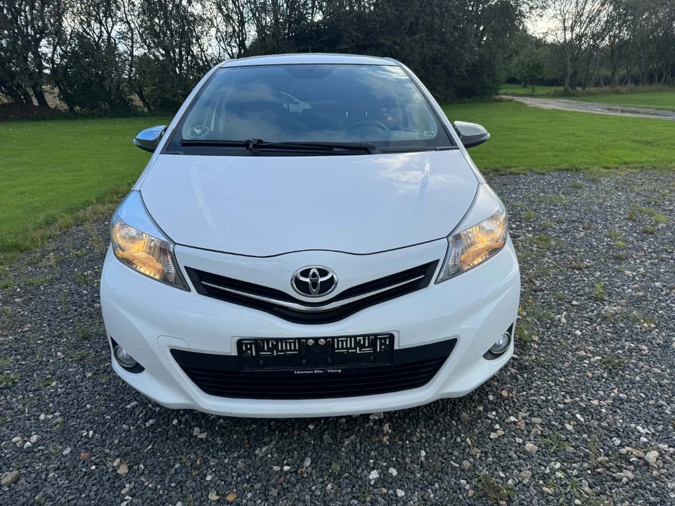 Toyota Yaris 1,0 VVT-i T2 5d