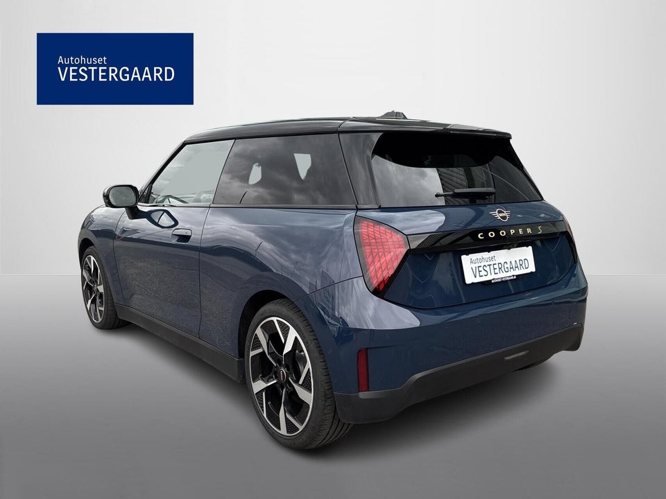 MINI Cooper SE Favoured Trim XL 3d
