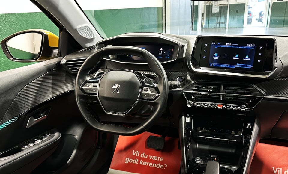 Peugeot 208 1,2 PureTech 100 Allure Sky EAT8 5d