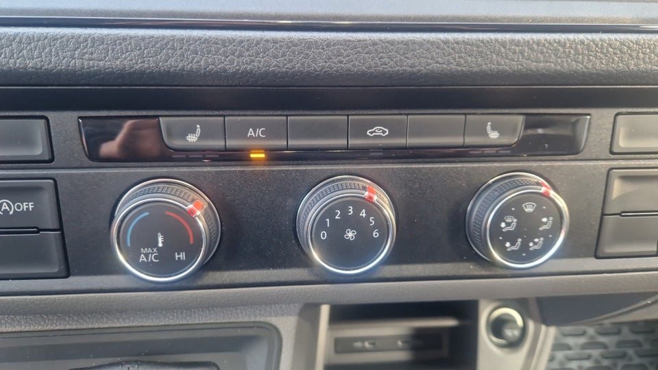 VW Crafter 35 2,0 TDi 177 Kassevogn L3H2 aut.