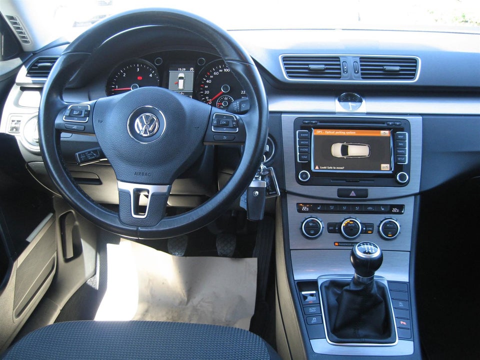 VW Passat 2,0 TDi 140 Comfortline Variant BMT 5d