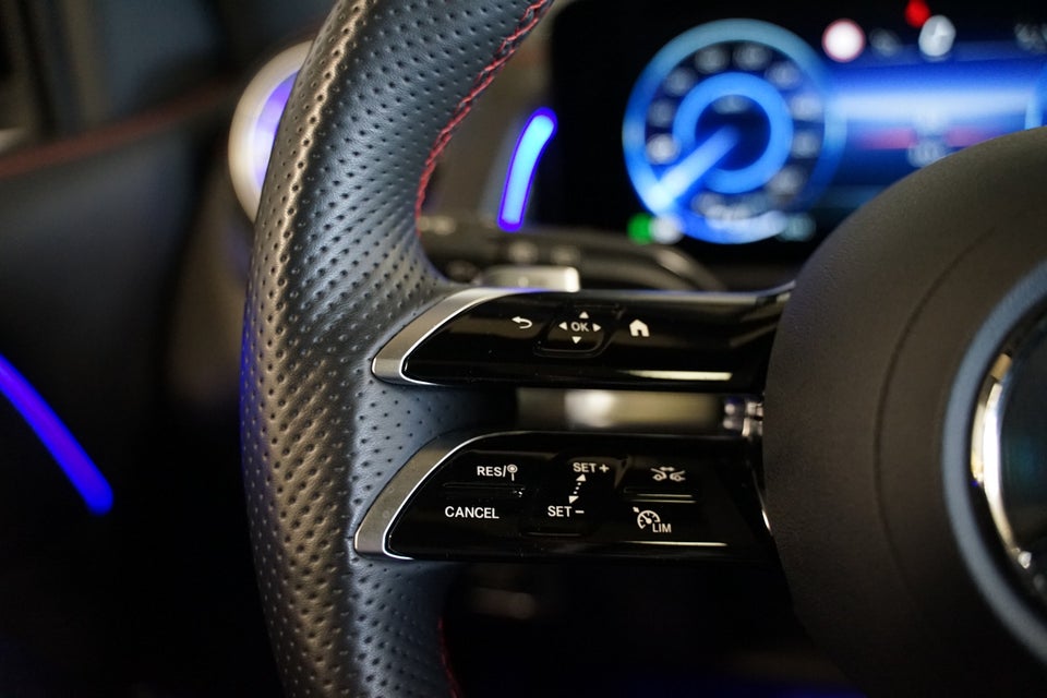 Mercedes EQB250+ AMG Line 5d