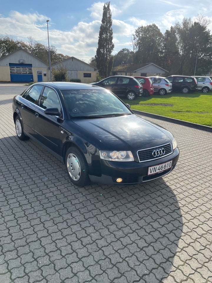 Audi A4 1,6  4d