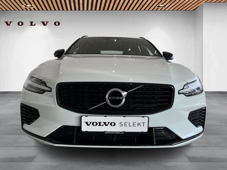 Volvo V60 2,0 T6 ReCharge R-Design aut. AWD 5d