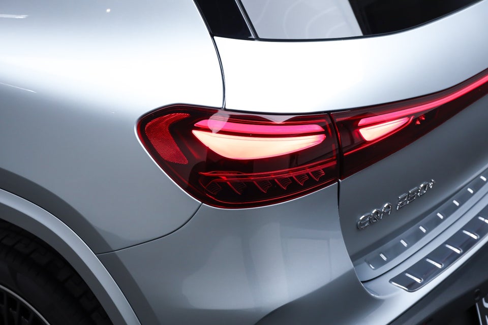 Mercedes EQA250+ AMG Advance Plus 5d