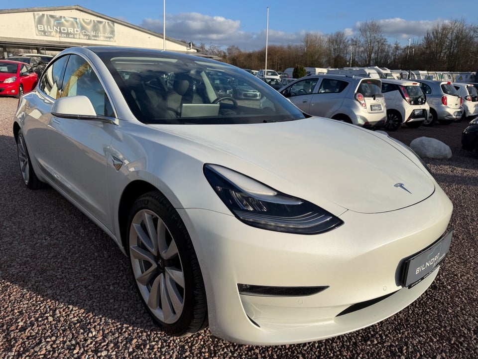 Tesla Model 3 Long Range AWD 4d