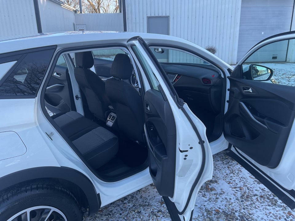 Opel Grandland X 1,2 T 130 Enjoy 5d