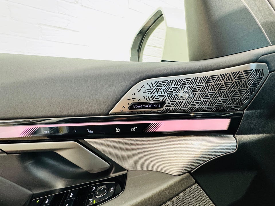 BMW i5 eDrive40 Fully Charged M-Sport 4d