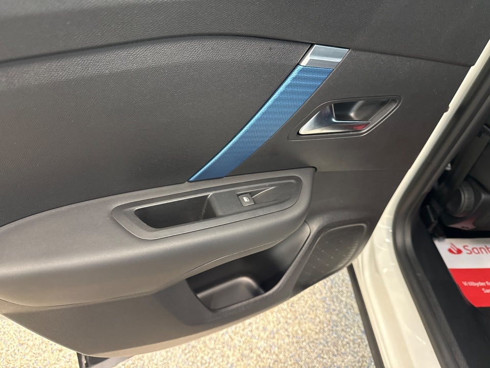 Citroën ë-C4 X 50 Shine 4d