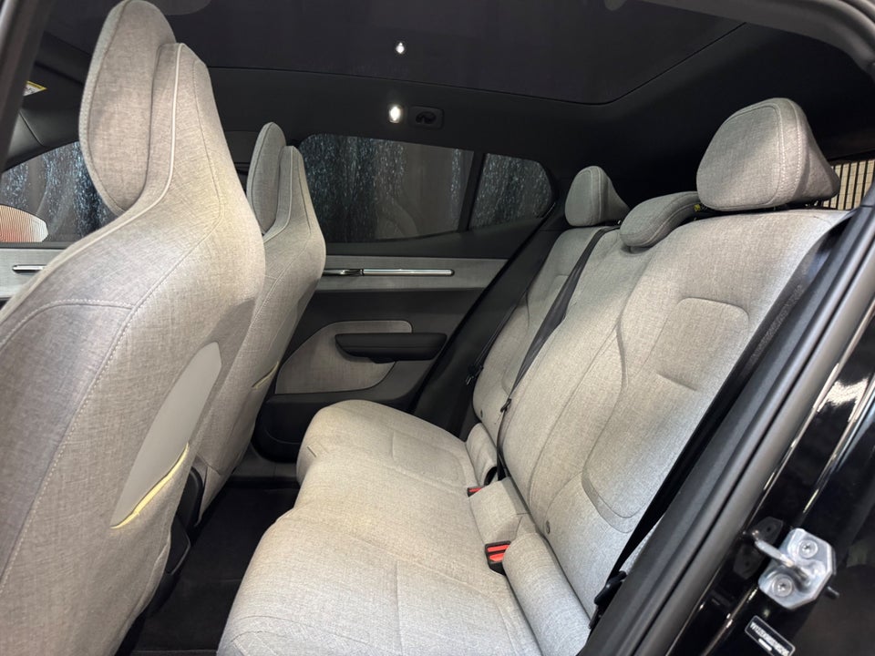Volvo EX30 Twin Performance Ultra 5d