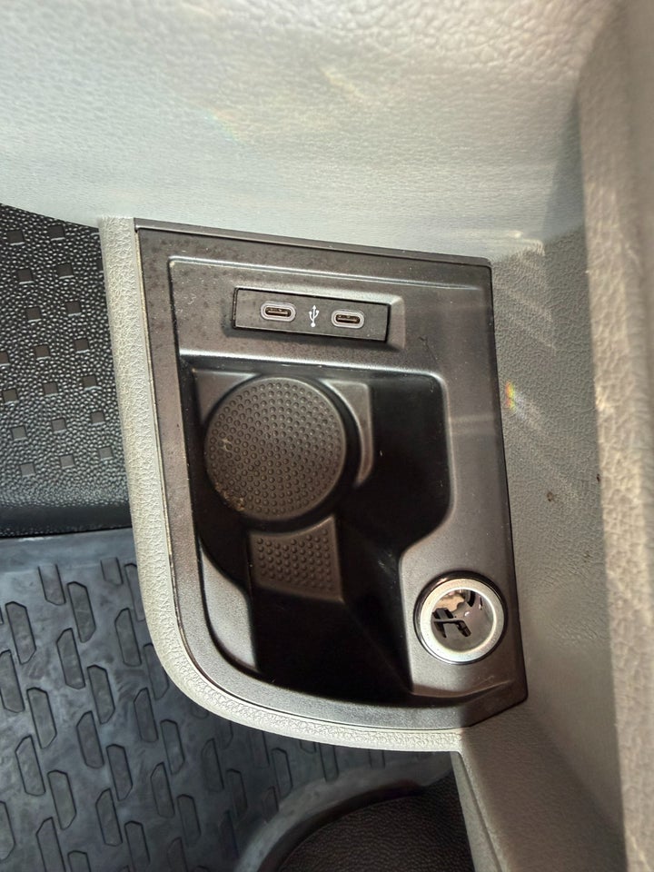 VW Transporter 2,0 TDi 150 Kassevogn DSG kort