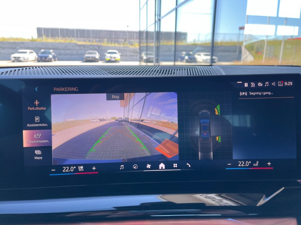 BMW i5 eDrive40 M-Sport 4d
