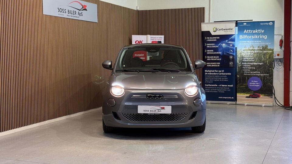 Fiat 500e 42 Icon Sky 3d