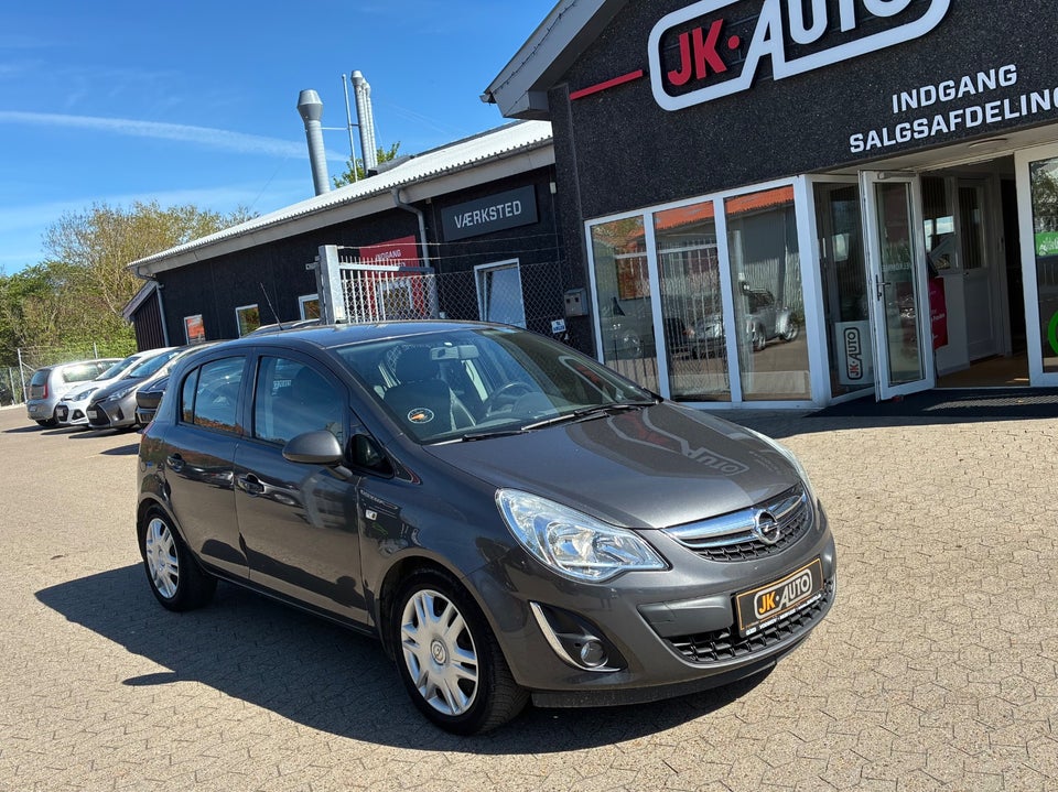 Opel Corsa 1,4 16V Cosmo 5d