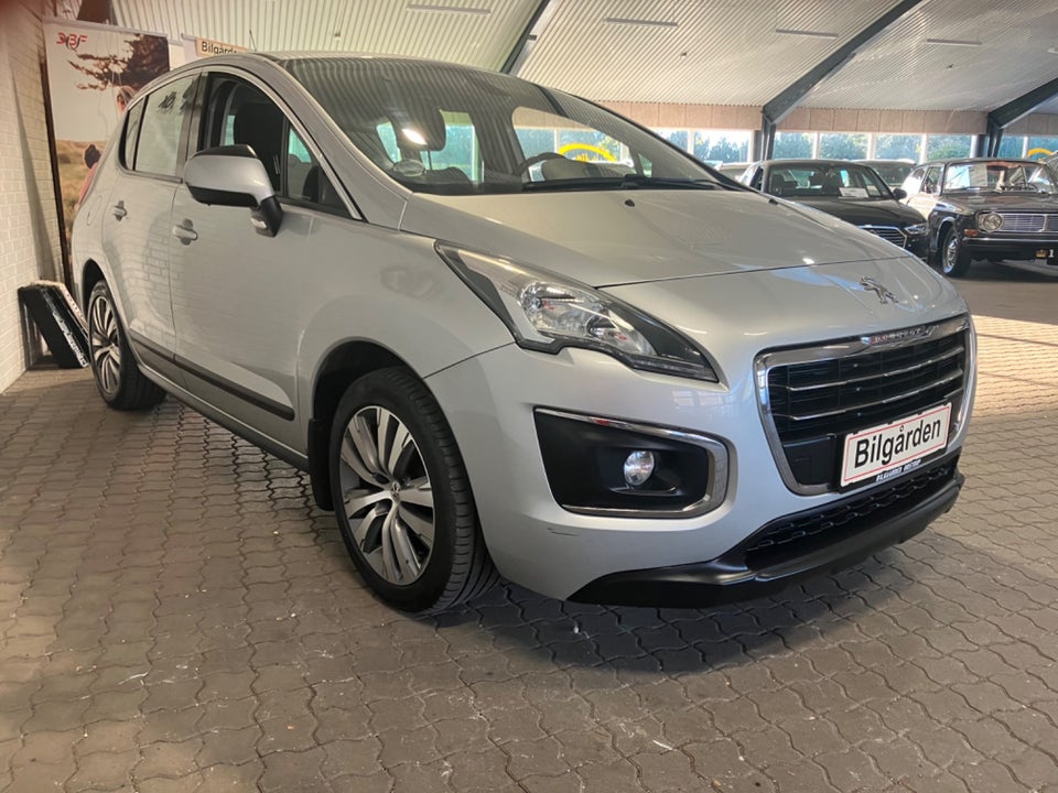 Peugeot 3008 1,6 HDi 114 Active 5d