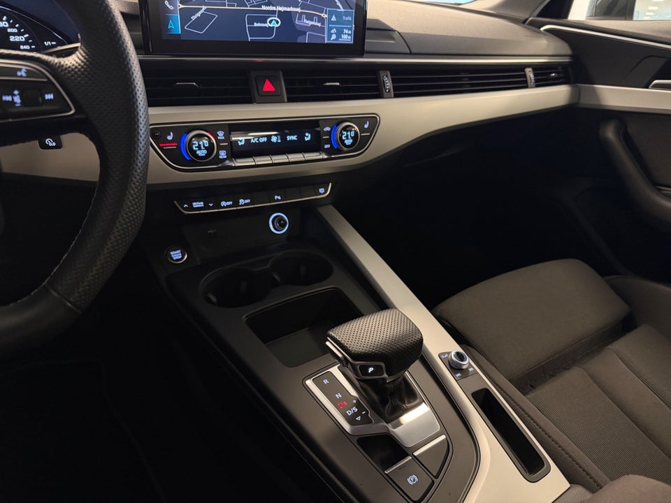 Audi A4 40 TFSi Advanced plus S-tr. 4d