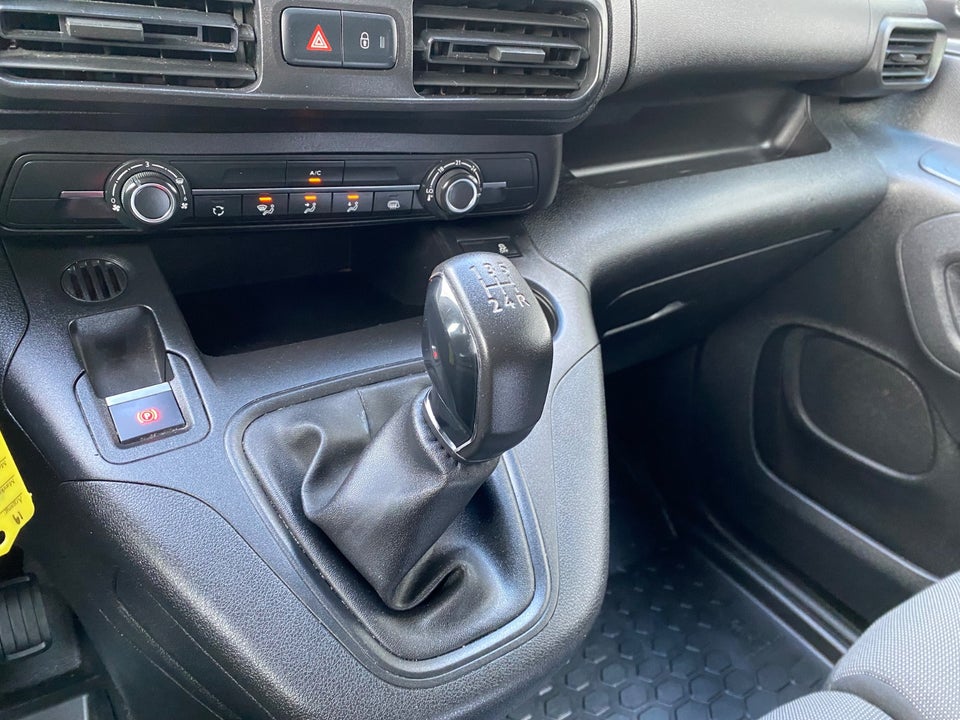 Peugeot Partner 1,5 BlueHDi 100 L2V2 Grip Van