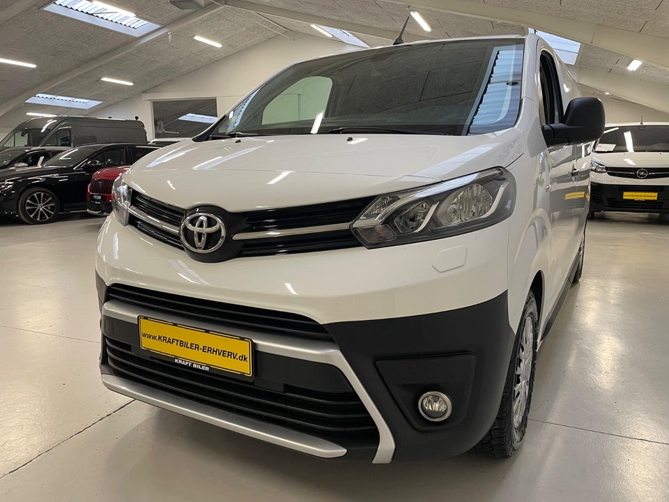 Toyota ProAce 2,0 D 122 Long Comfort Master 5d