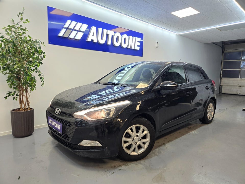 Hyundai i20 1,25 Passion 5d