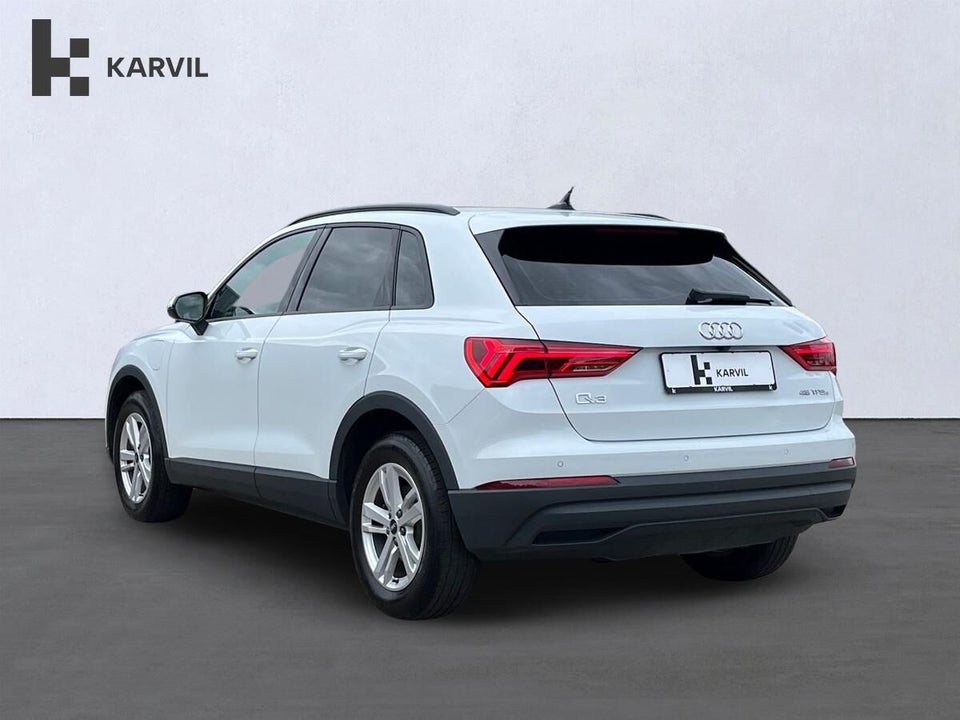 Audi Q3 45 TFSi e Attitude plus S-tr. 5d
