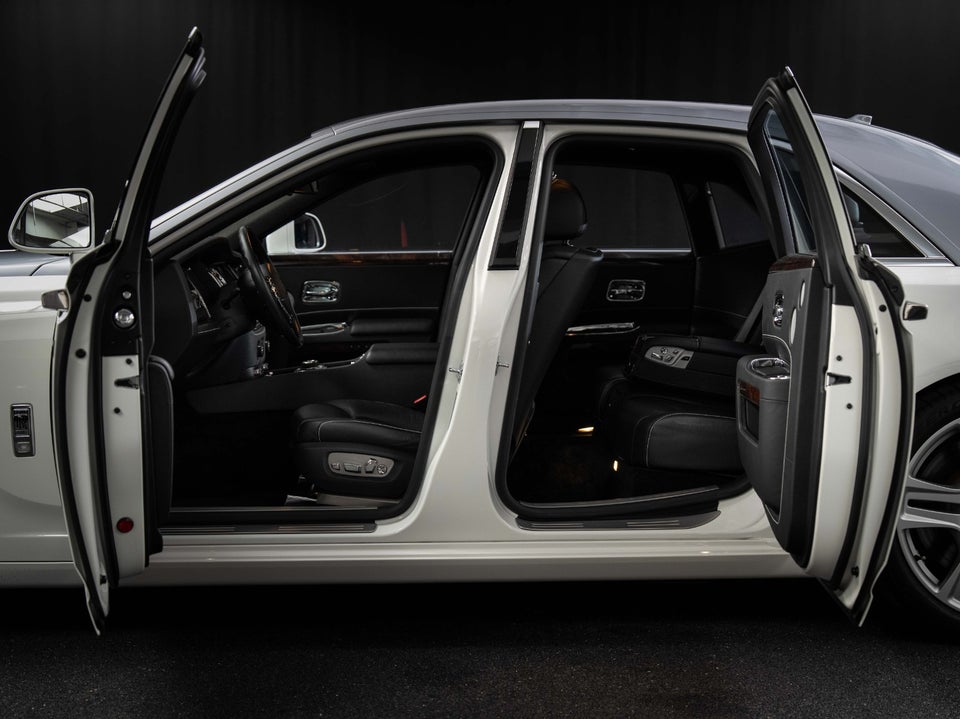 Rolls-Royce Ghost 6,6 aut. 4d