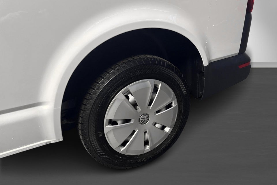 VW Transporter 2,0 TDi 110 Kassevogn lang