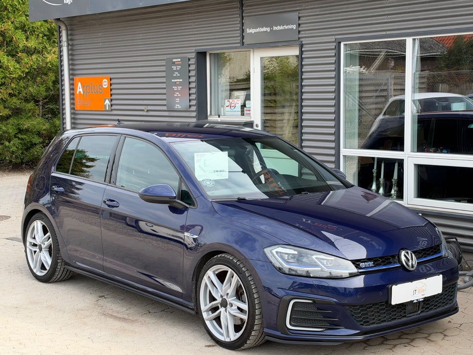 VW Golf VII 1,4 GTE DSG 5d