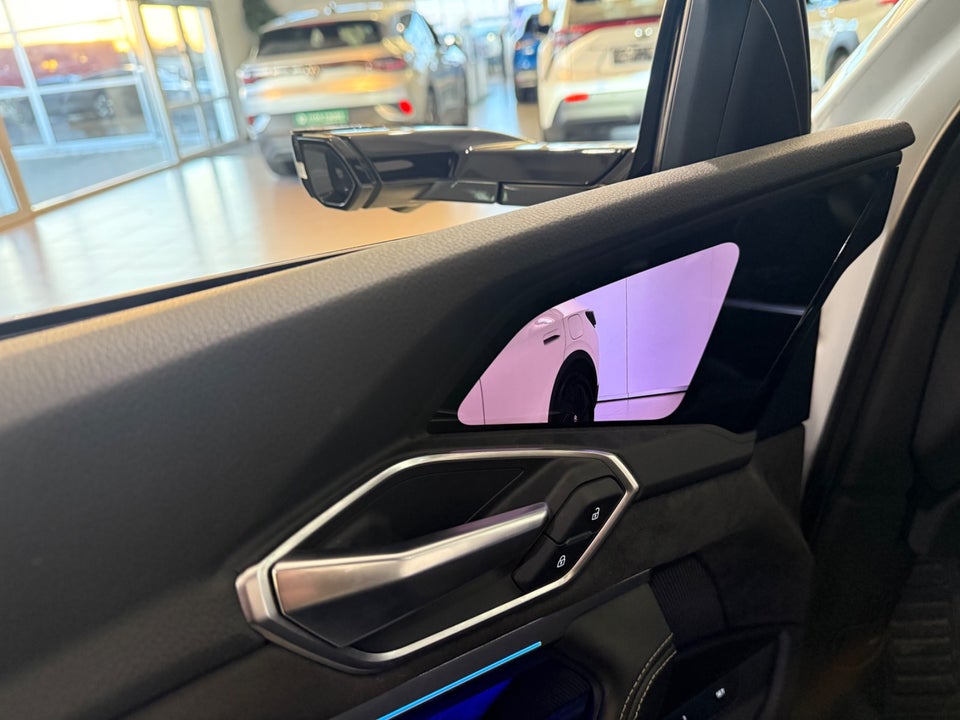 Audi e-tron 50 S-line quattro 5d