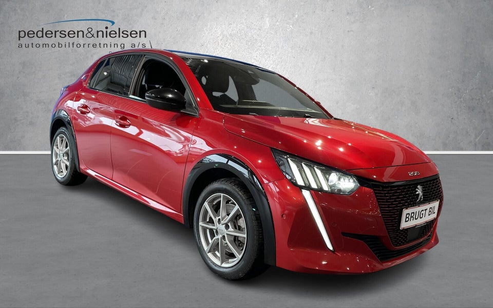 Peugeot e-208 50 GT Sky 5d