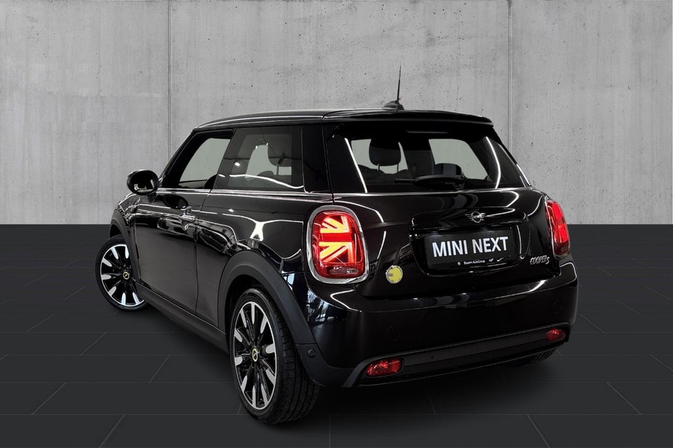MINI Cooper SE Classic Trim 3d