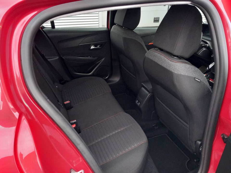 Peugeot e-208 50 Active 5d