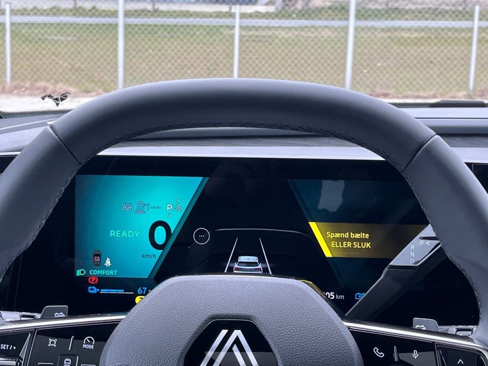 Renault Scenic E-Tech 87 Iconic 5d