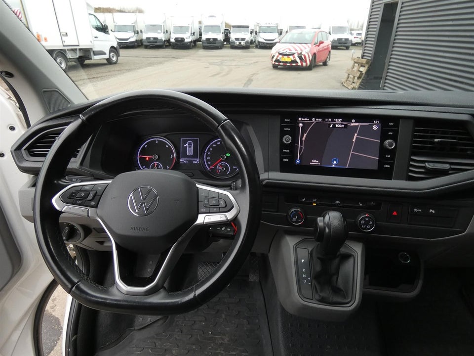 VW Transporter 2,0 TDi 150 Kassevogn DSG 4Motion kort