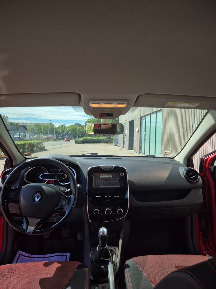Renault Clio IV 1,2 16V Expression Sport Tourer 5d