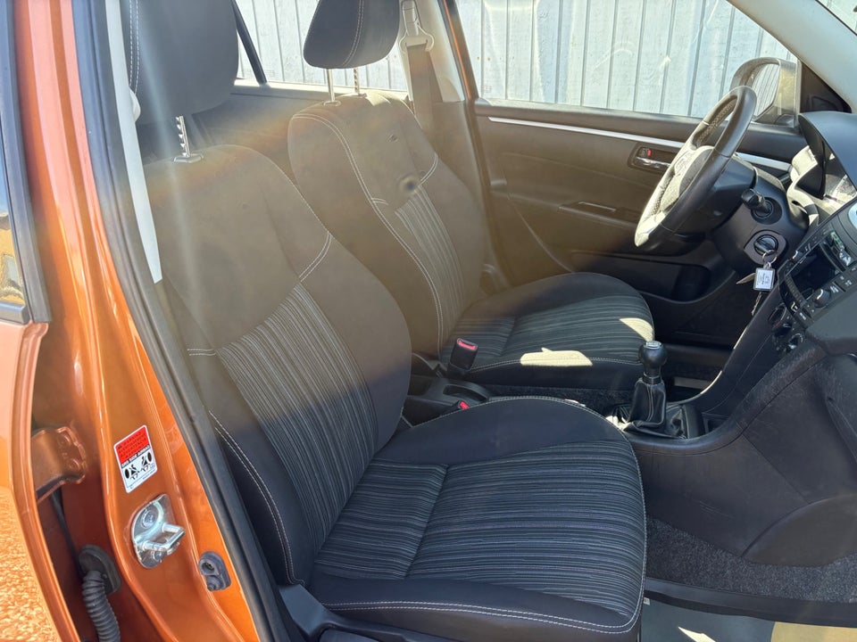 Suzuki Swift 1,2 Dualjet Action 5d