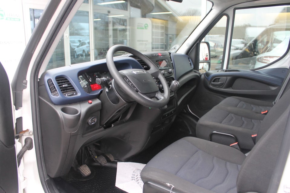Iveco Daily 2,3 35S14 Alukasse m/lift 2d