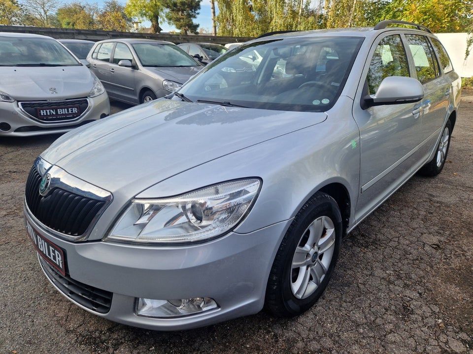 Skoda Octavia 1,6 TDi 105 Ambiente Combi GreenLine 5d